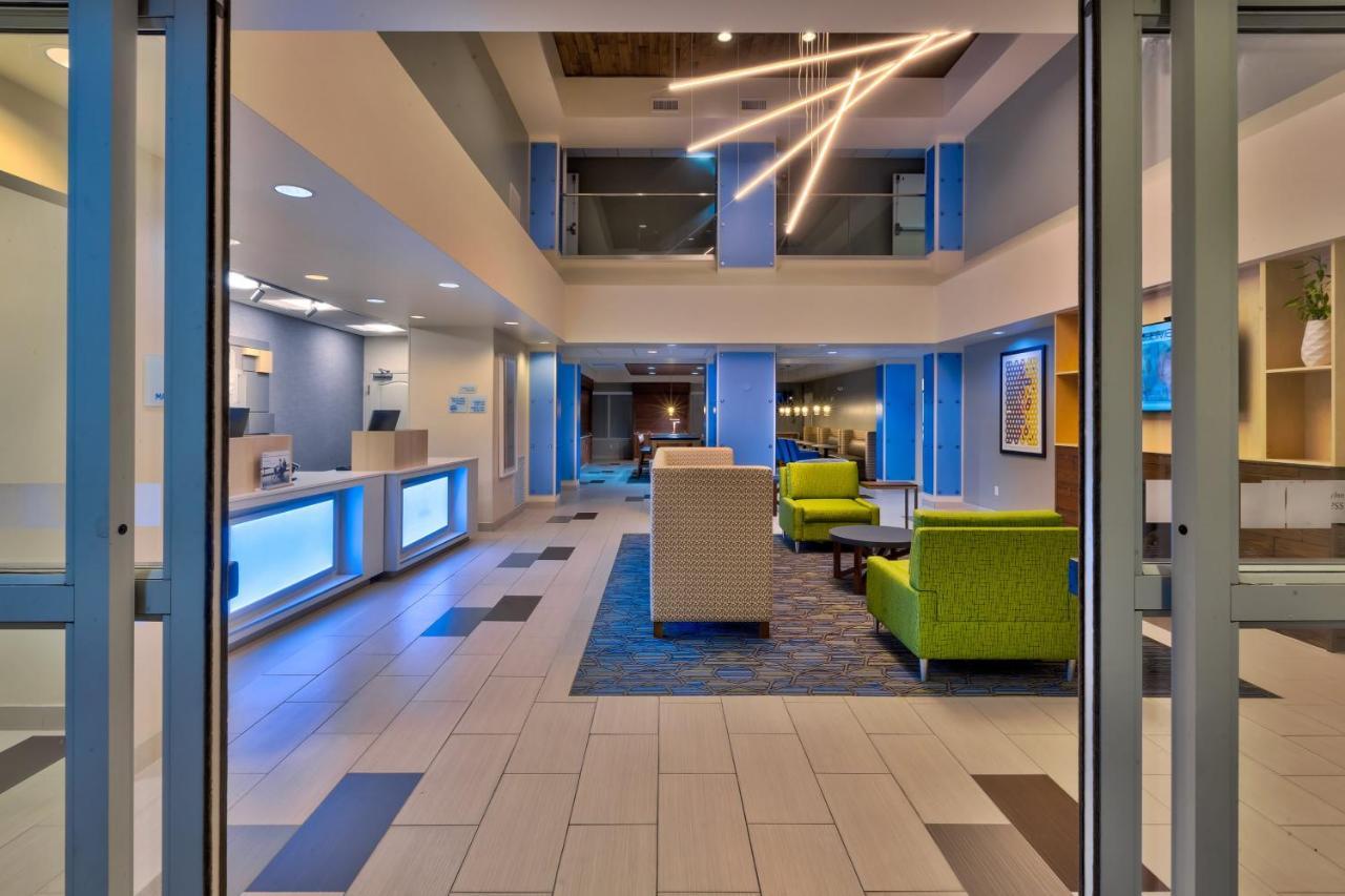 Holiday Inn Express & Suites - Effingham By Ihg Extérieur photo