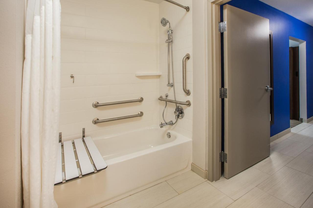 Holiday Inn Express & Suites - Effingham By Ihg Extérieur photo
